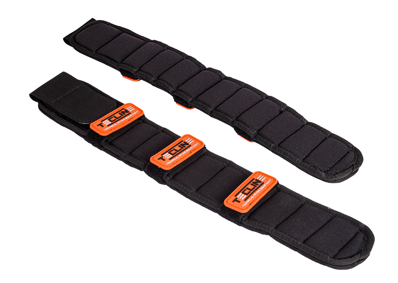 Shoulder pad with orange Tecline logo